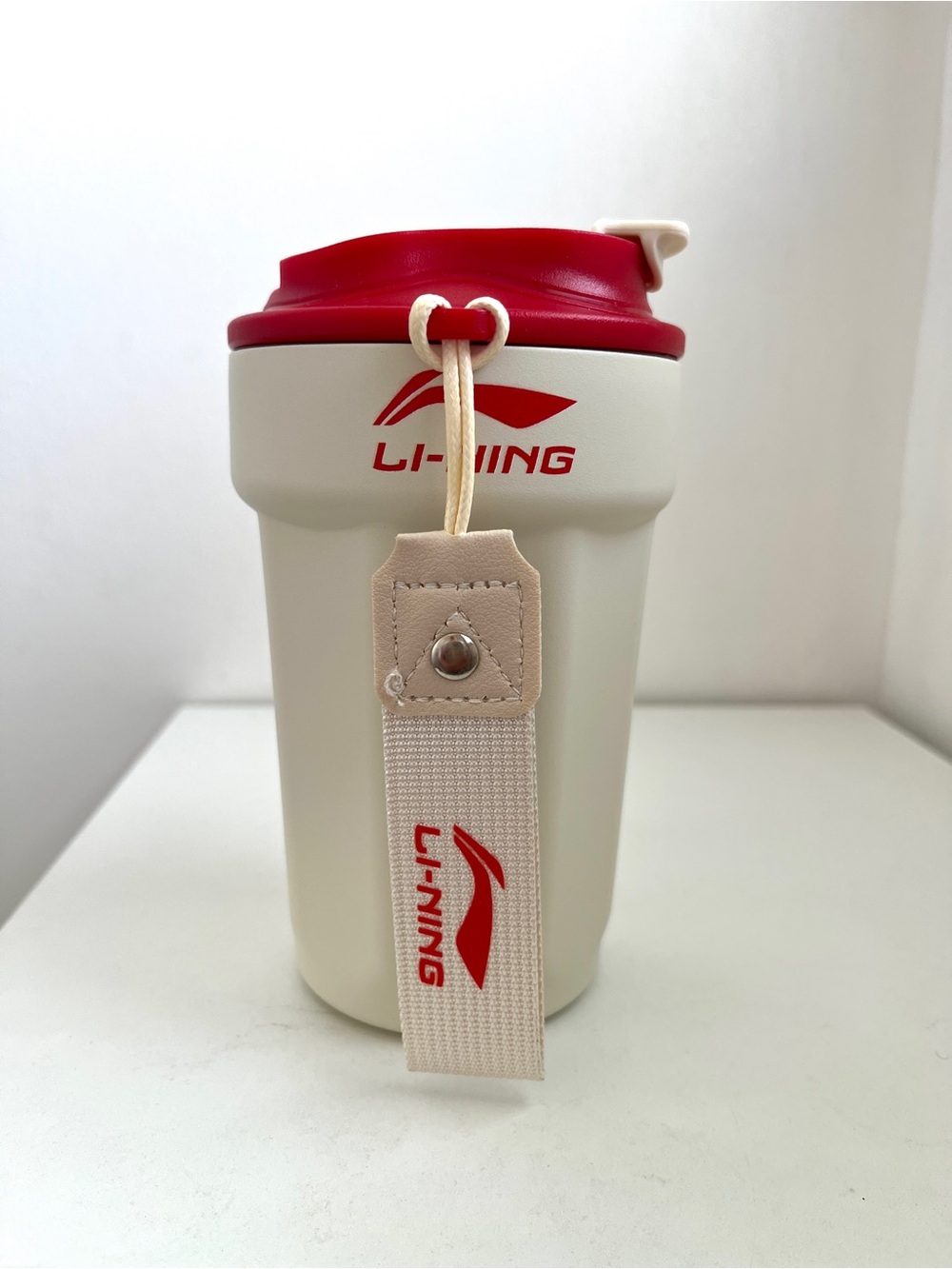 Brand New Li-Ning Stainless Steel Vacuum Mug